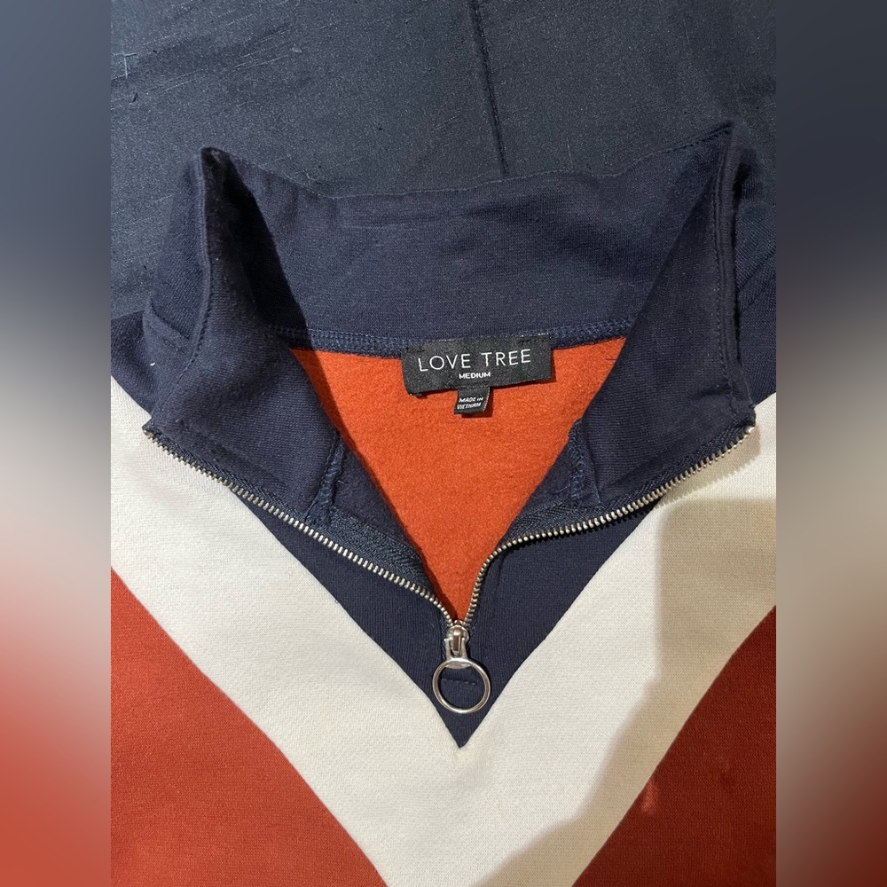 Crop top sweat shirt by money tree